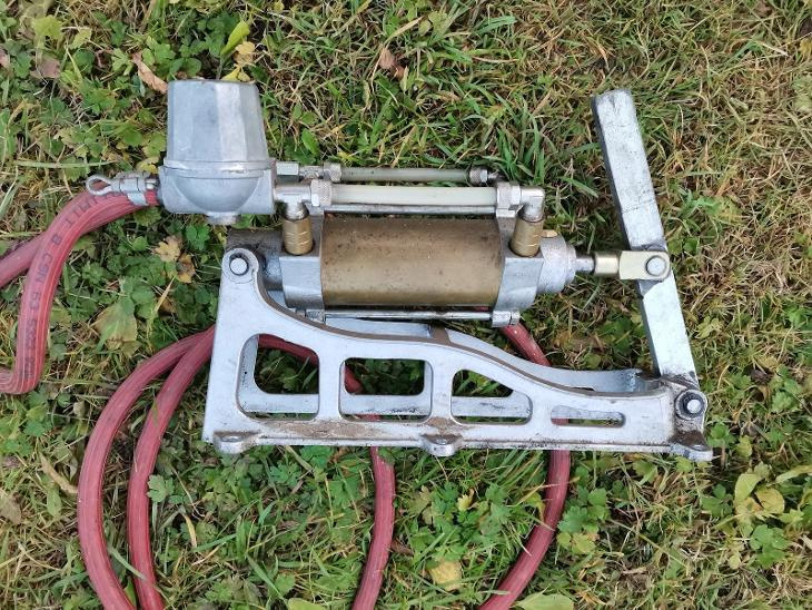 Koupím čerpadlo - pumpu na propan-butan LPG s pistolí