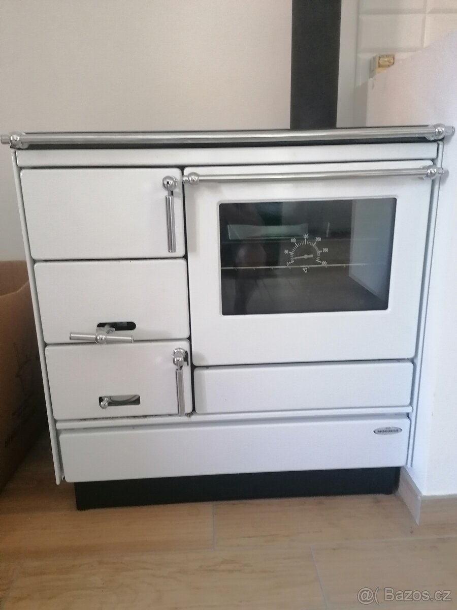 Kamna na tuhá paliva