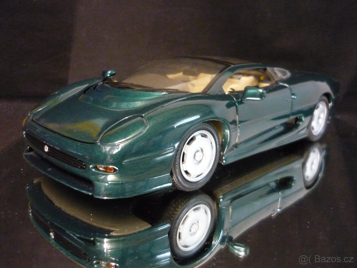 Jaguar XJ220 zelený Maisto 1/18