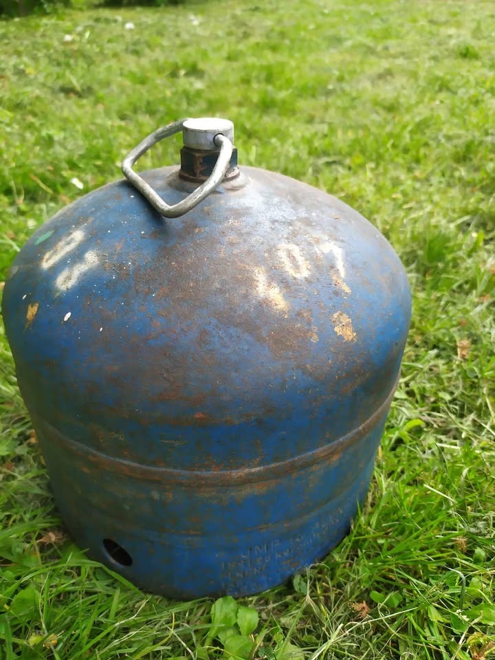 probanbutoanová láhev 2 kg