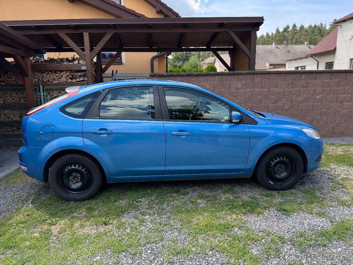 Ford Focus 1,6 benzín, 2011
