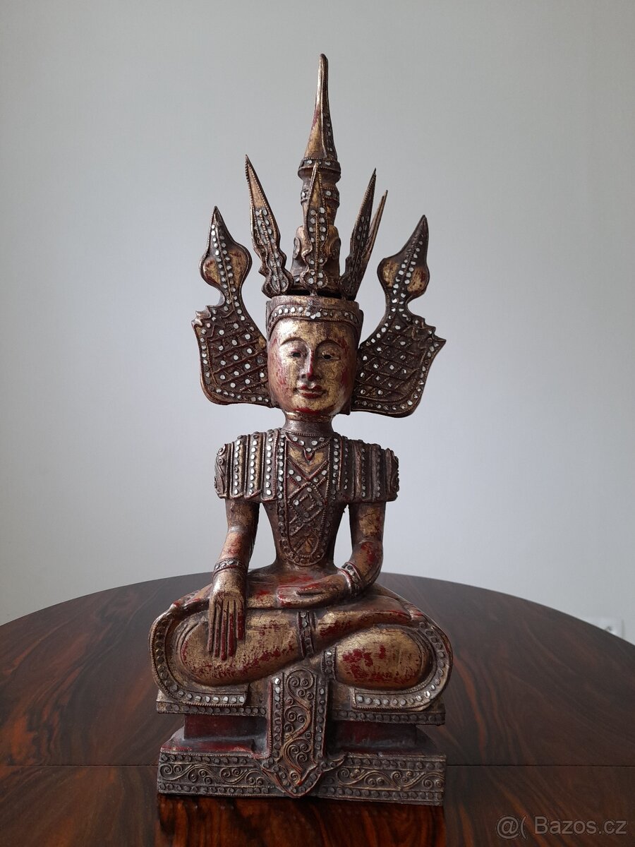 Drevena socha Buddha