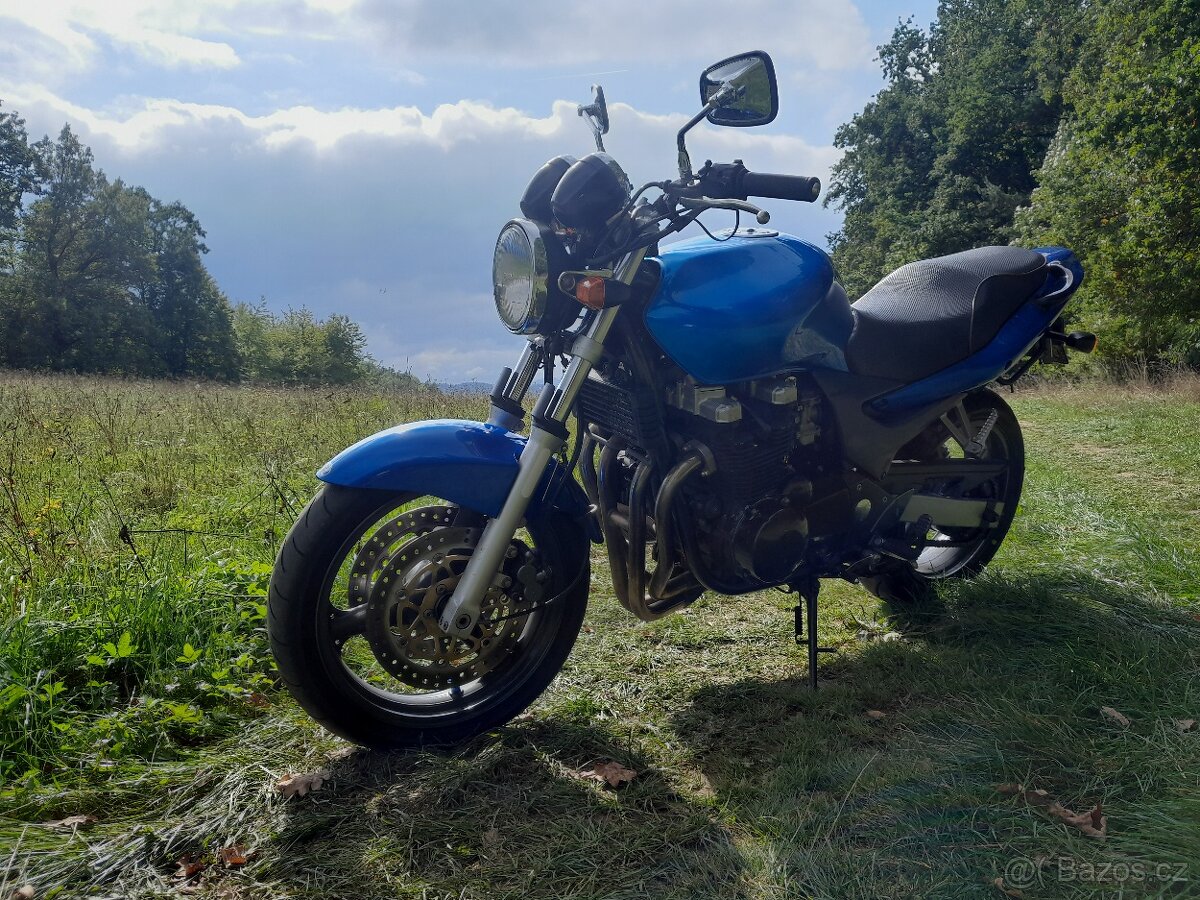 Kawasaki zr7