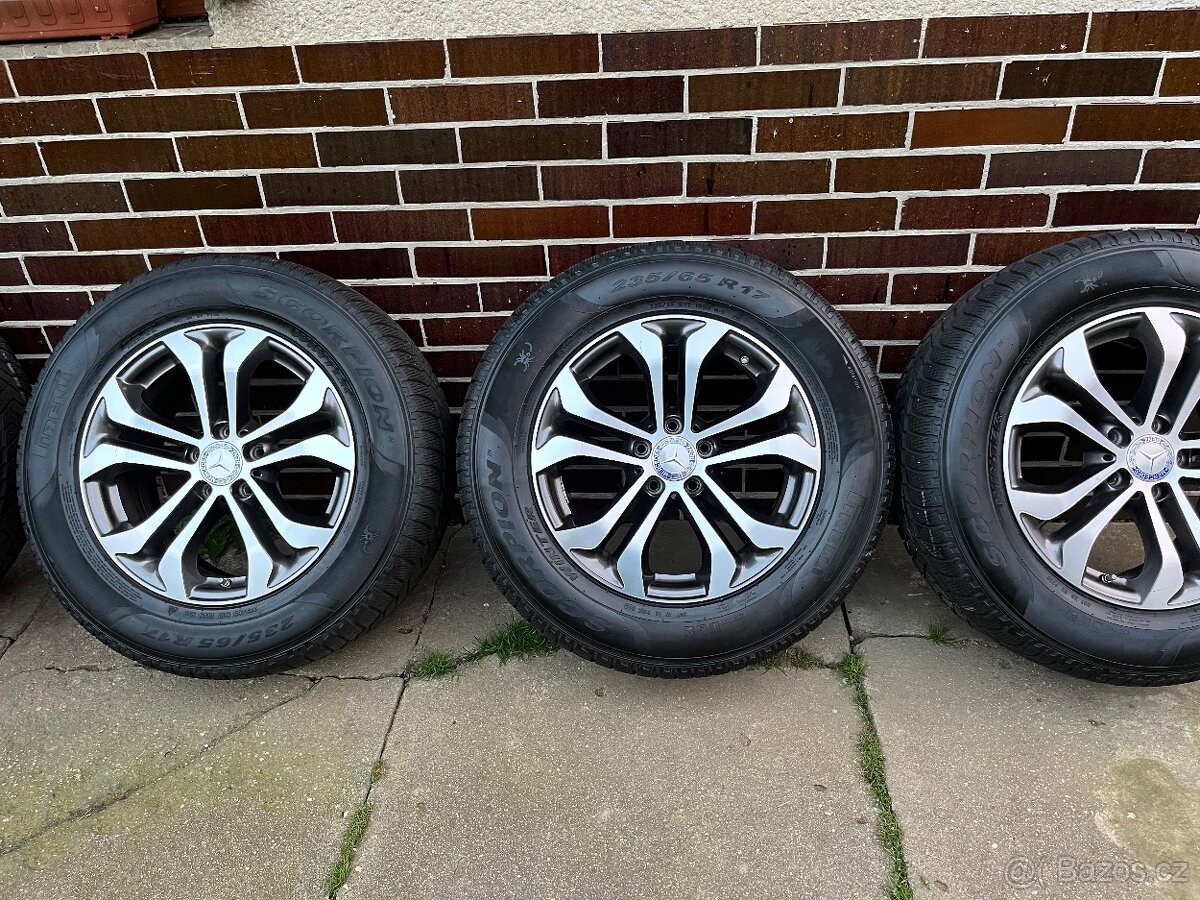 Originál ALU MERCEDES 235/65r17 NOVÁ CENA