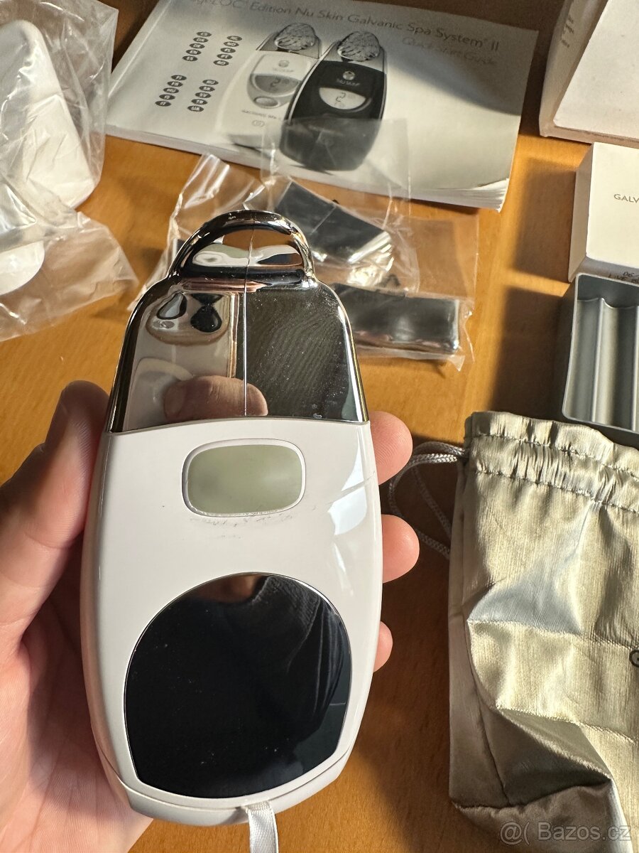 Nu Skin galvanická žehlička jako nová