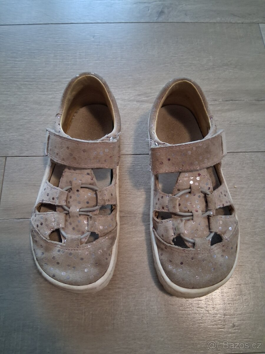 Barefoot Froddo elastic sandal (vel. 31)