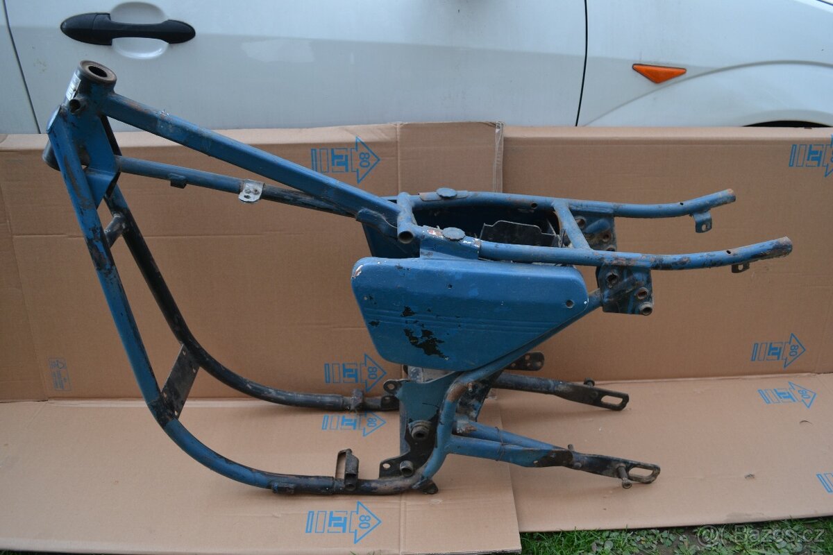 JAWA 350/634 Rám s kastlíky