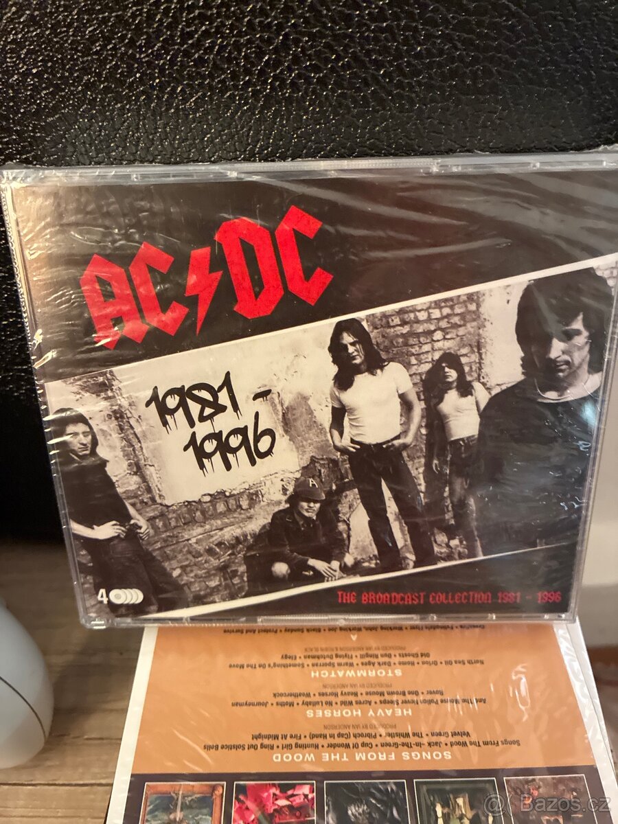 ACDC.