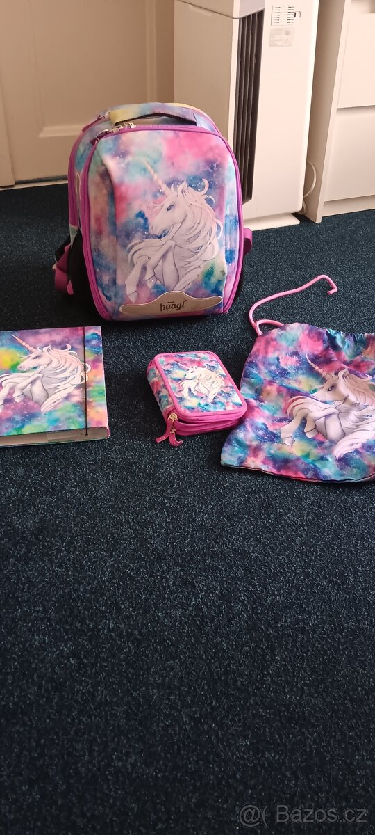 Prodám set do školy s aktovkou baagl dívčí