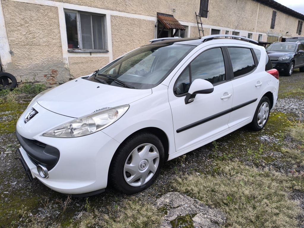 Peugeot 207 SW 1,4i 16v VTI 95 Urban Move