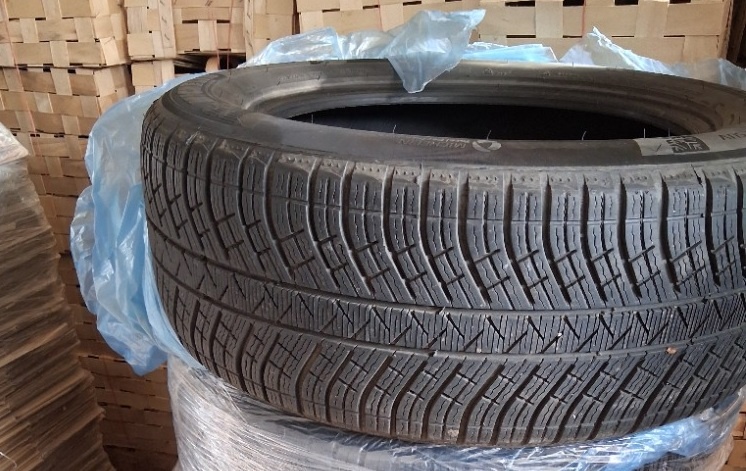 255/55/19 111 MICHELIN zimní