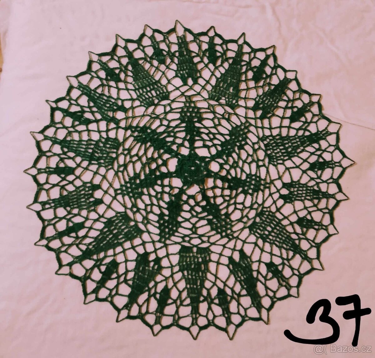 Nové ručně háčkované dečky