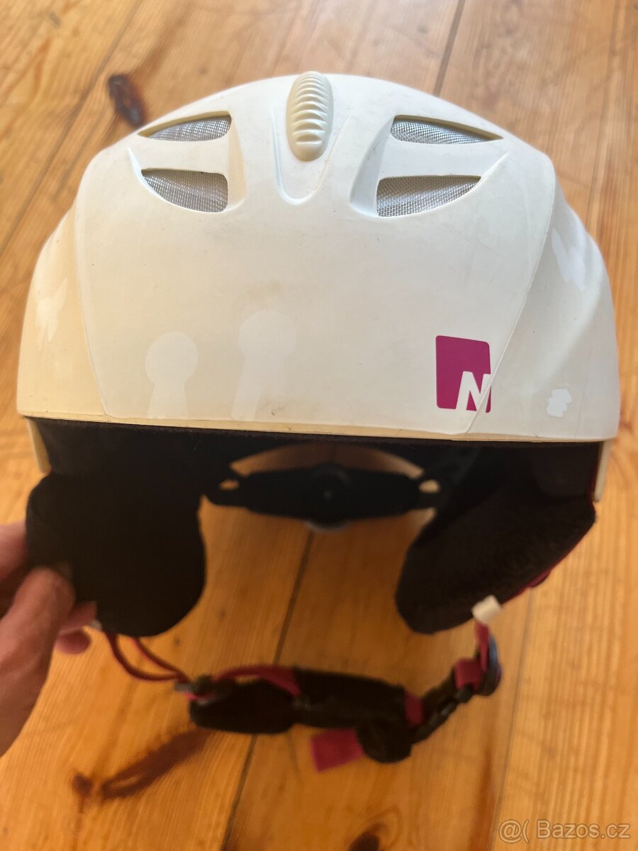 Dětská lyžařská helma Nevica vel. 54-58 cm