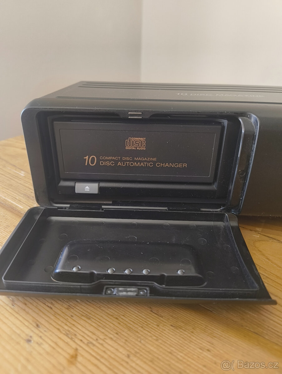 CD changer Sony CDX-A55 (pro 10 CD)