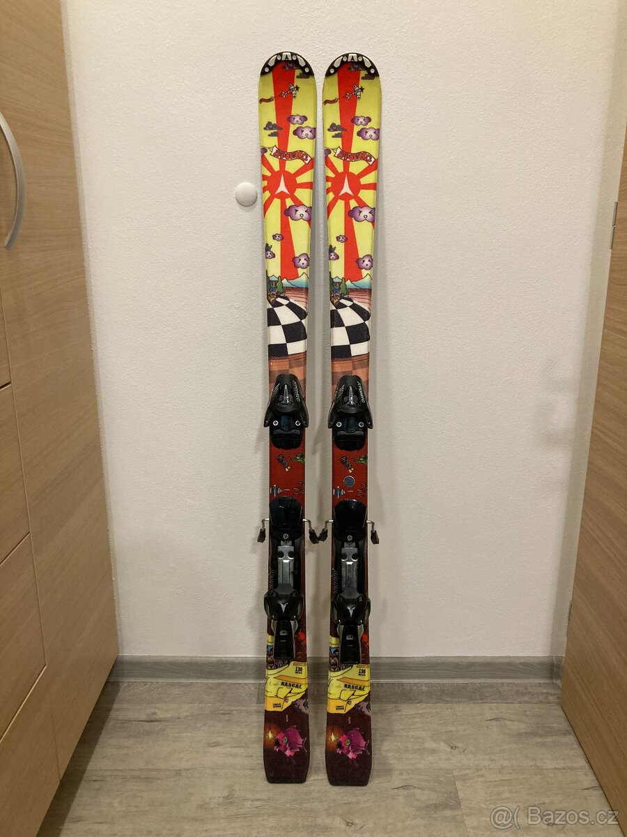Juniorské lyže Atomic 12 RASCAL + vázání