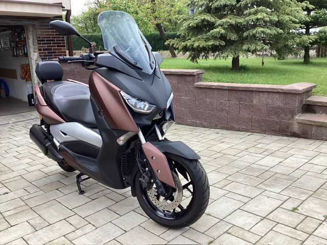 Yamaha X-MAX 300