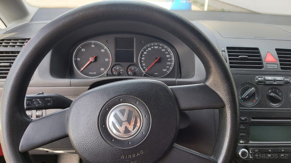 VW Touran 2006 77kW STK 02/2026 dálnice 03/2025 363.000km