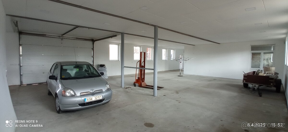 Volná hala 200 M2 v Kochánkách