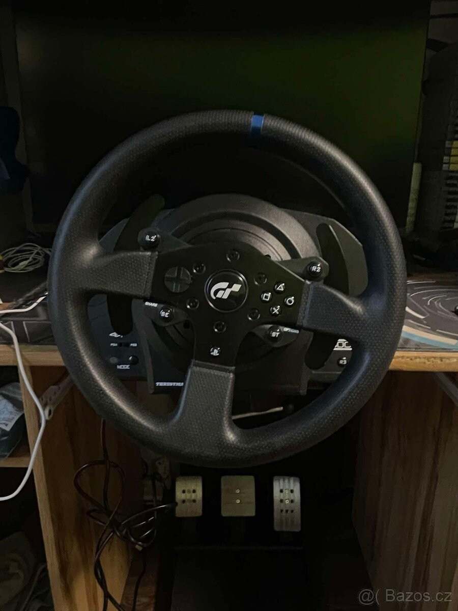 Volant Thrustmaster T300