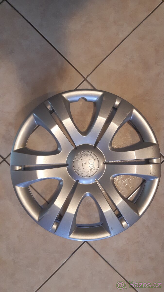 Poklice Škoda Fabia 15"