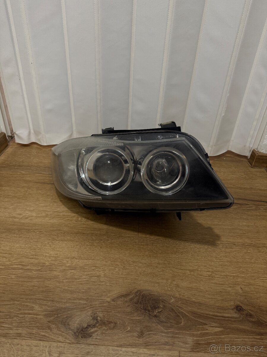 Bmw e90 xenon lampa