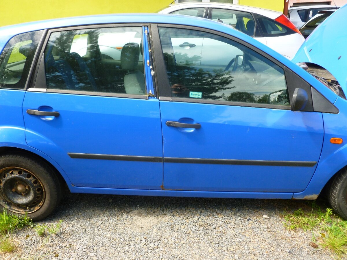 PRAVÉ PŘEDNÍ A ZADNÍ DVEŘE FORD FIESTA