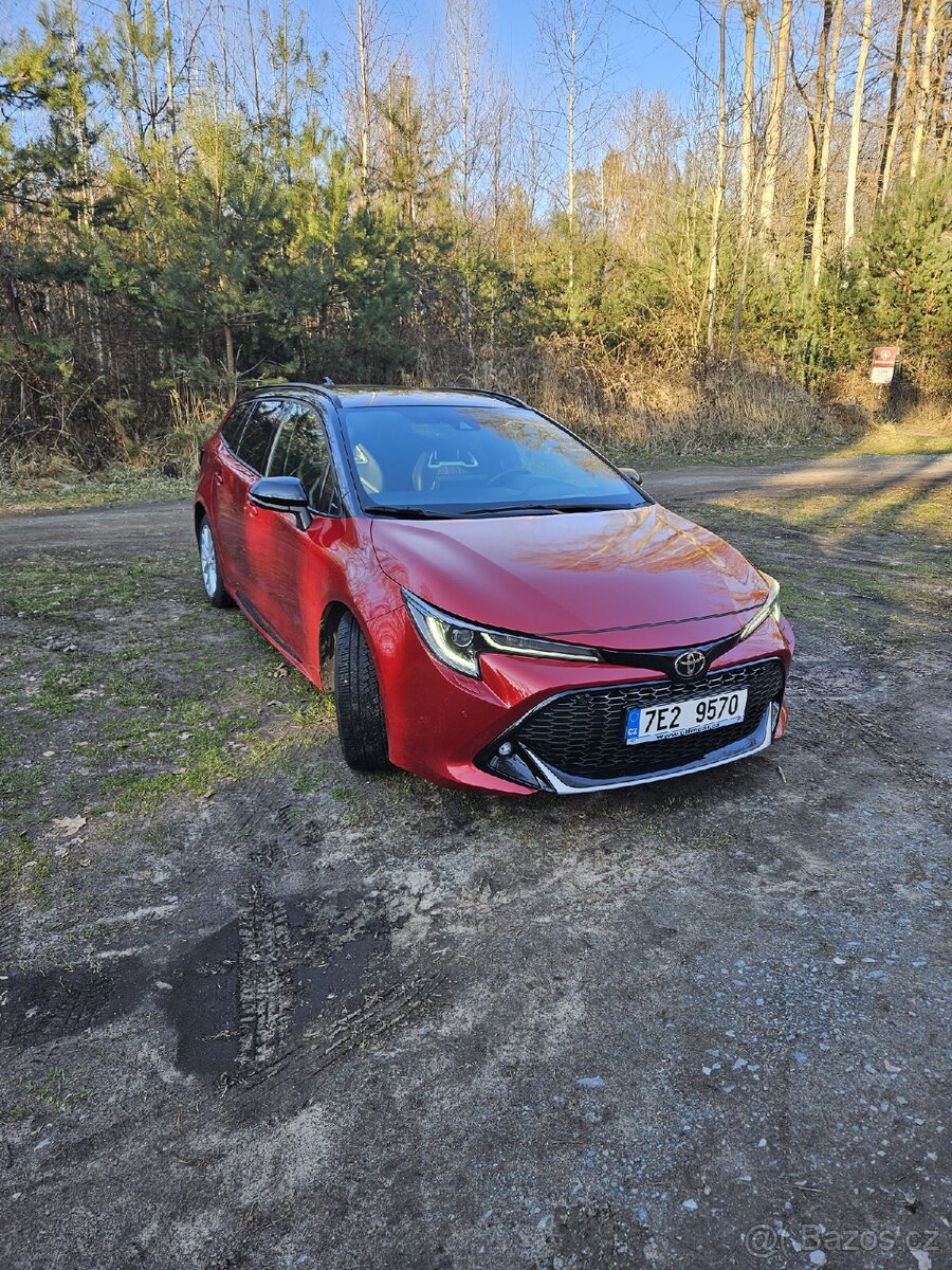 Toyota Corolla Hybrid 2.0 GR kombi