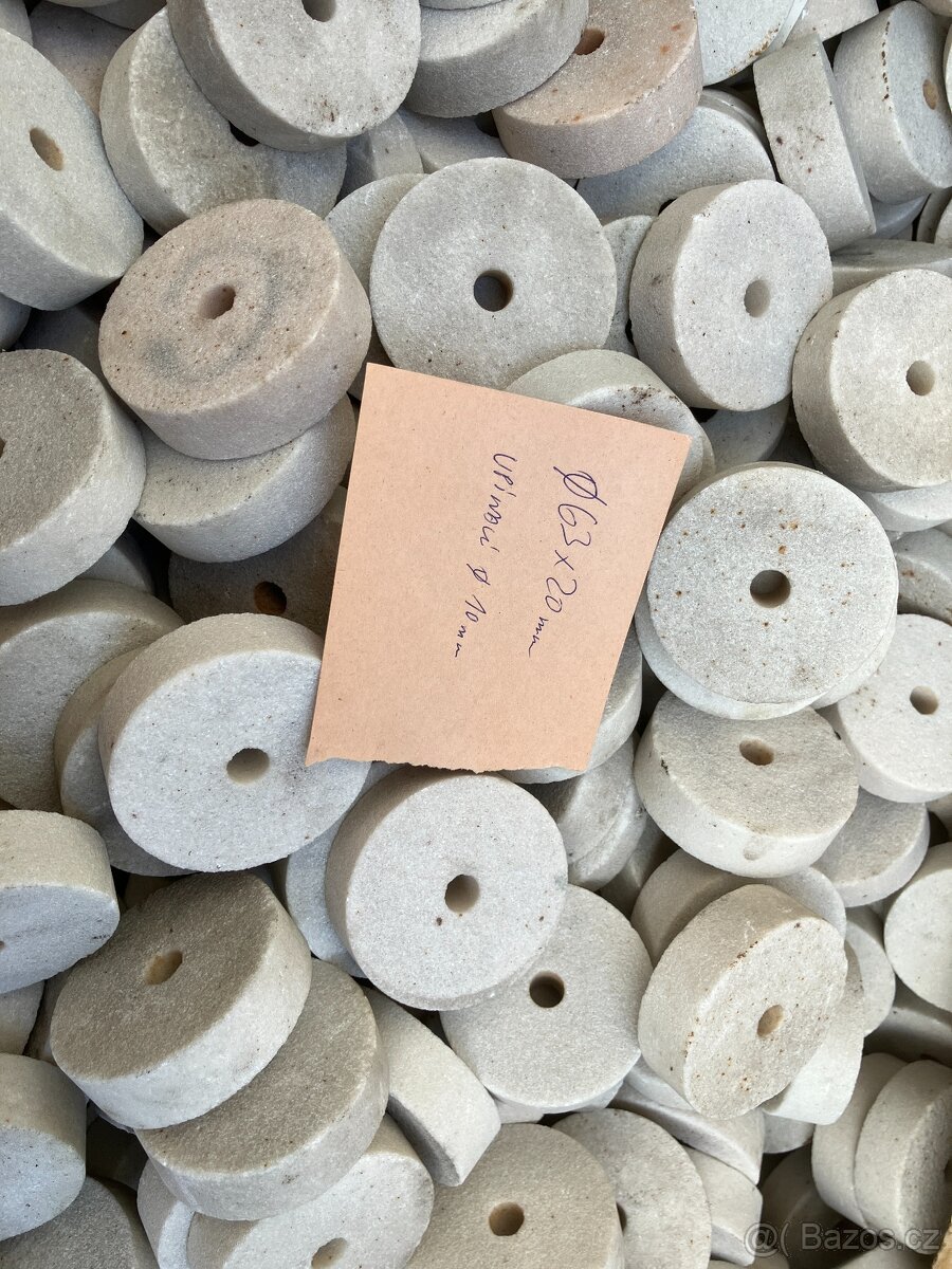 Brusné kotouče průměr 63mm , šíře 20mm , upnutí 10mm