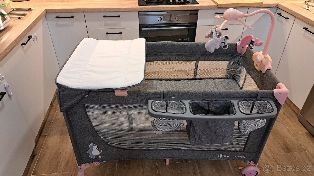 KinderKraft Cestovní postýlka Joy s příslušenstvím růžová