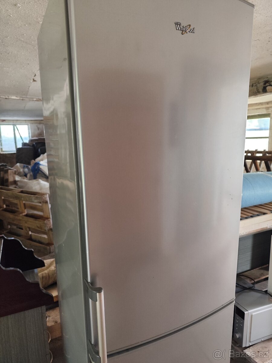 Kombinovaná lednička Whirlpool