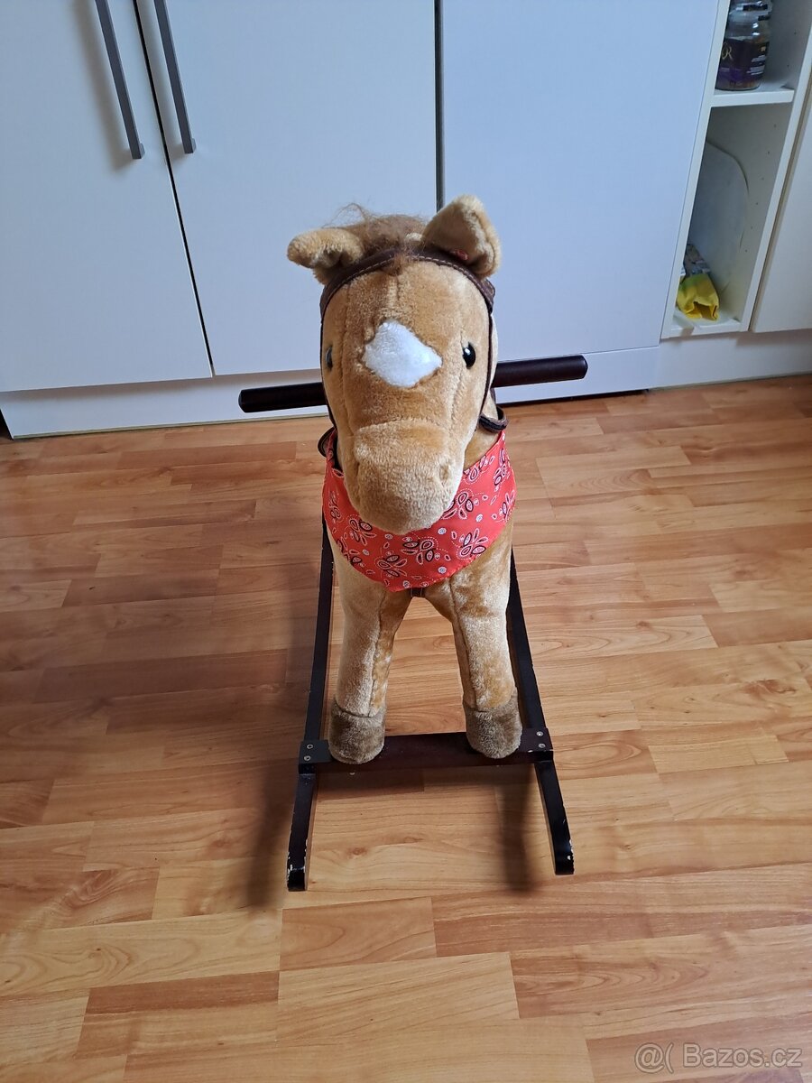 Houpací kůň
