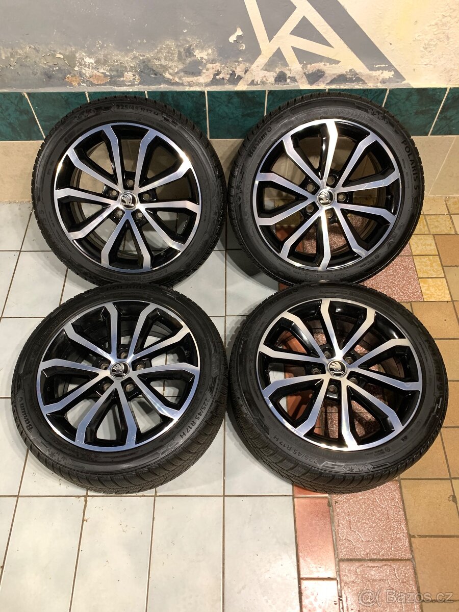 Alu kola Škoda R17 5X112 ZÁNOVNÍ ZIMNÍ PNEU 225/45 R17 HAWK