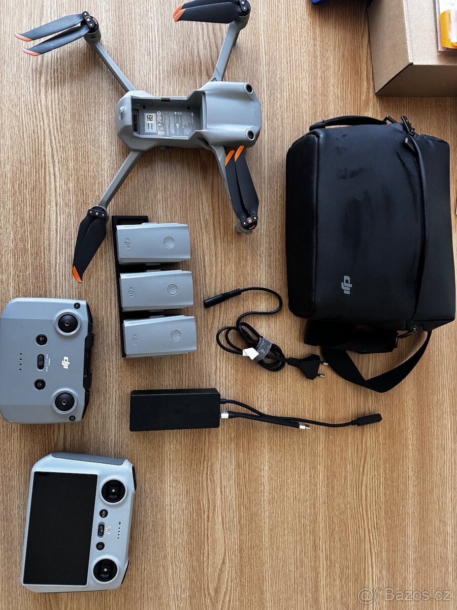 DJI mavic Air 2S Fly More Combo