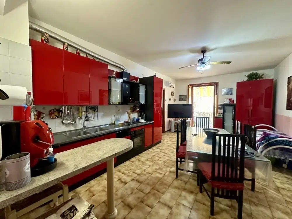 Sicílie, apartmán 2+kk, 70 m2, v letovisku Oliveri, u moře