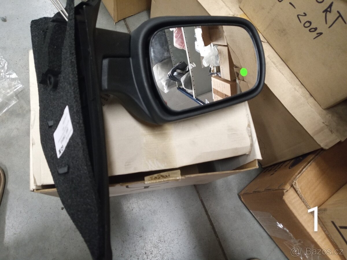 Boční zrcátko Fiesta