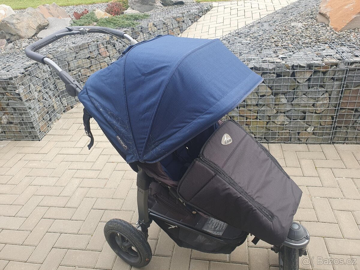 Kočárek tfk s nánožníkem