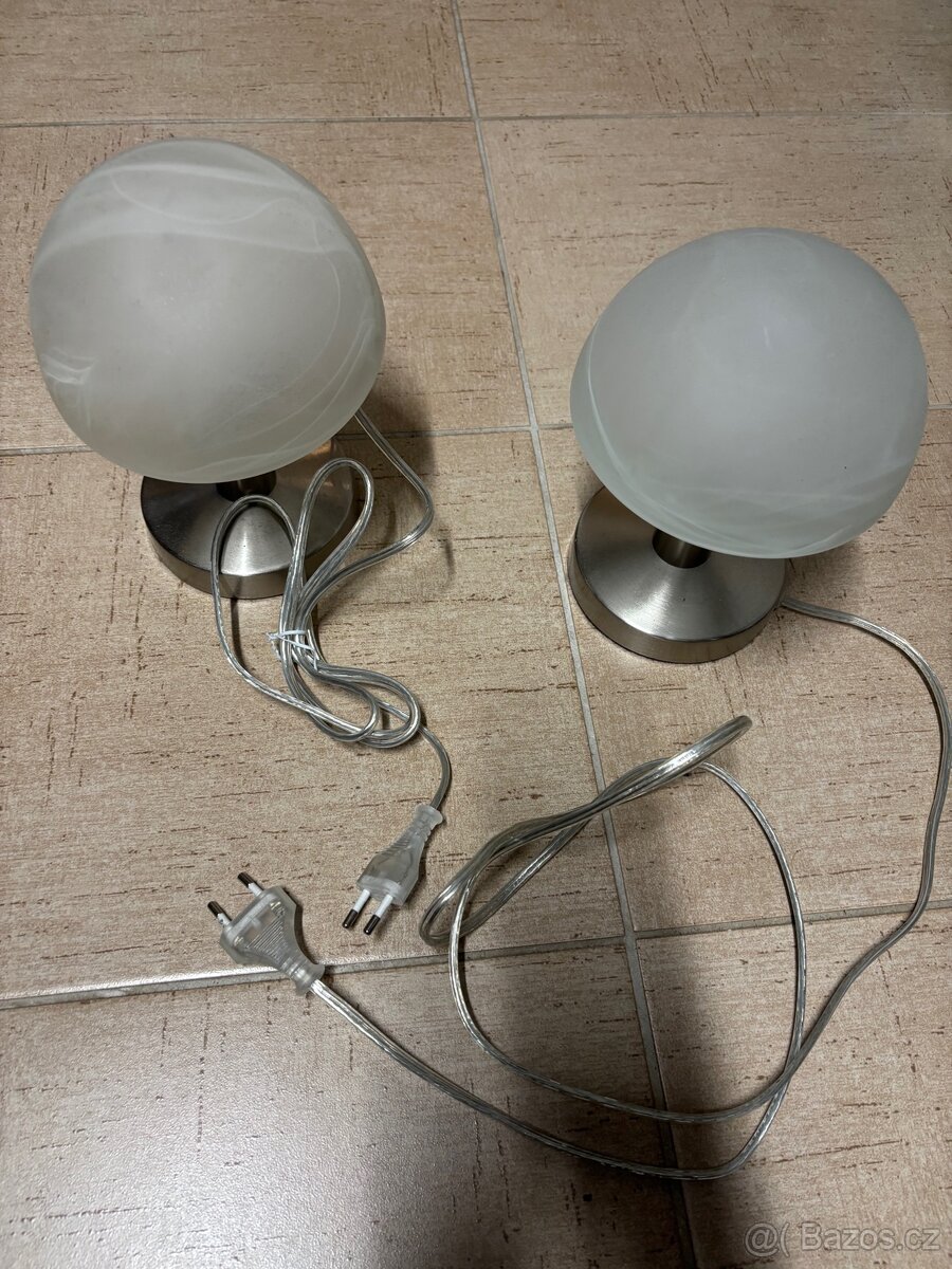 2x malá stolní lampička, nerez a sklo