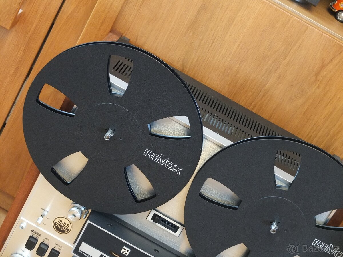 SAMSUNG PS-WX710---- AGFA-18cm pouze jako celek 2ks