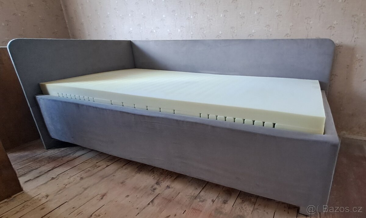 Zvýšená polohovací postel