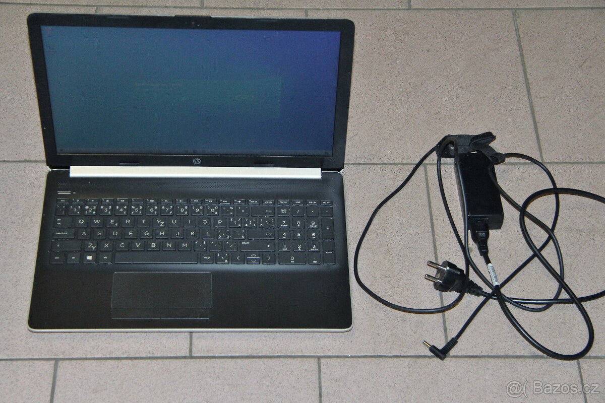 Notebook HP 15-db0040nc (4UG24EA#BCM) zlatý