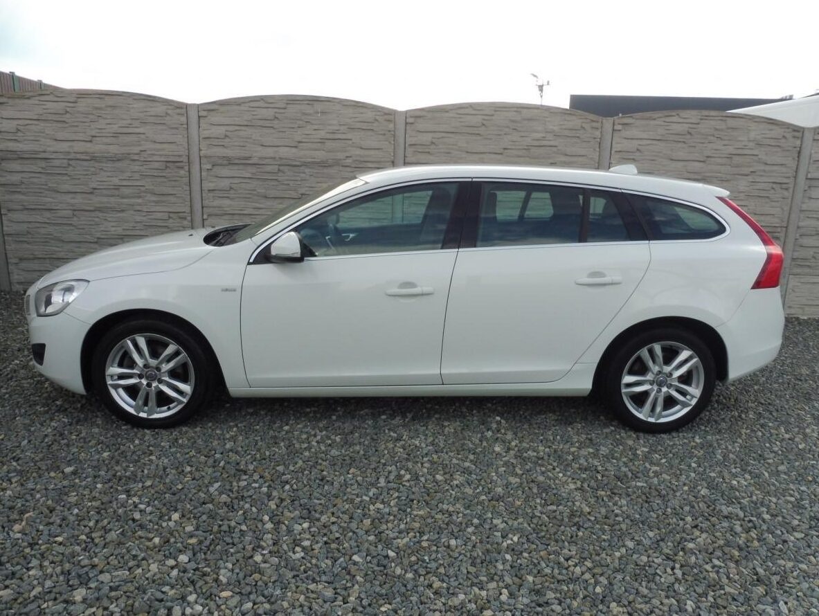 Volvo V60 2.0D3 V5 135PS AUT EXTRA STAV