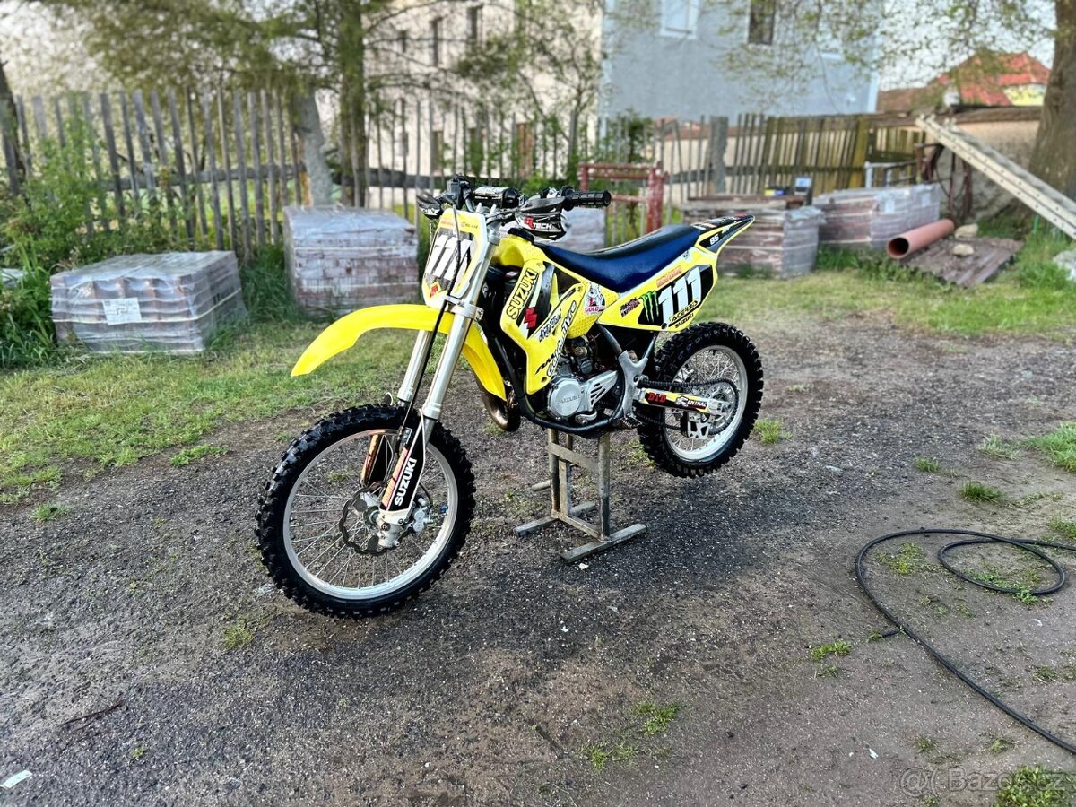 SUZUKI RM85
