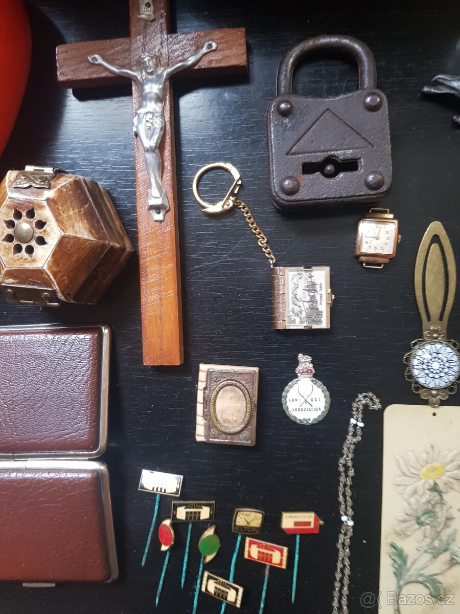 Konvolut retro vecicek.