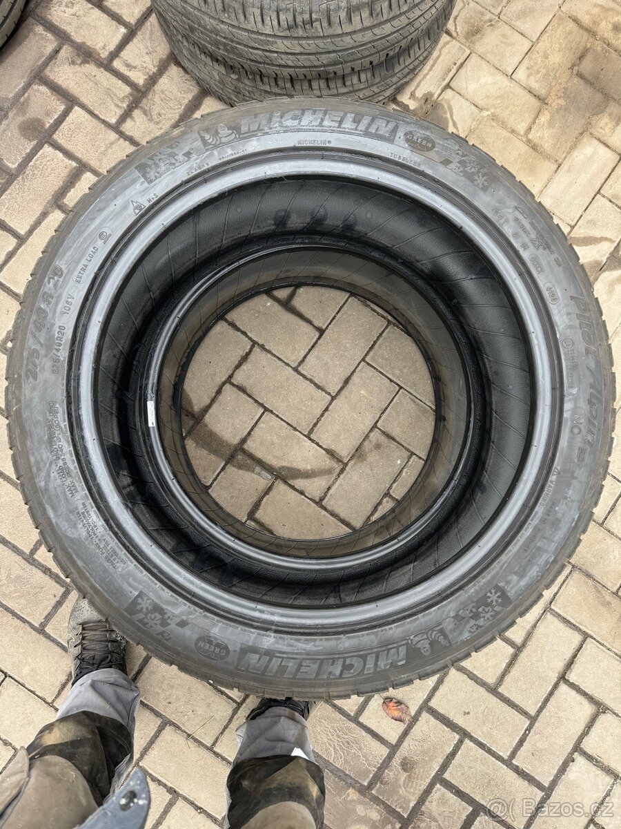 Zimní pneu Michelin Pilot alpine, 275/40 R20