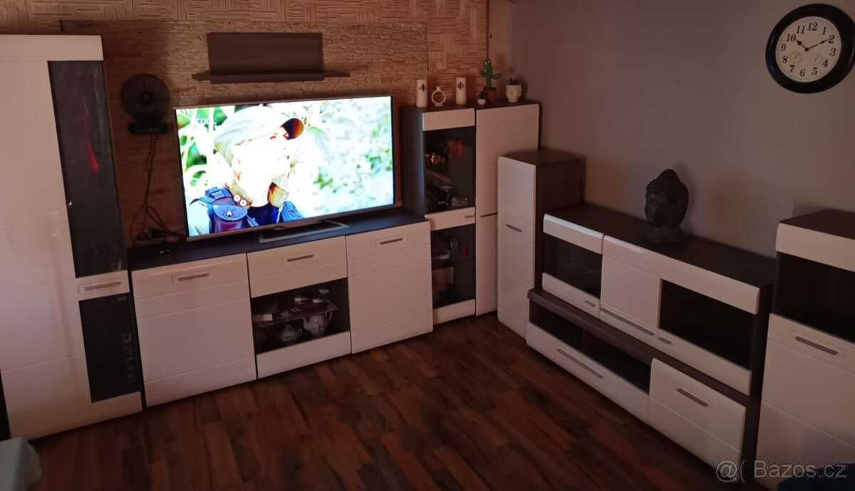 Obývací stěna