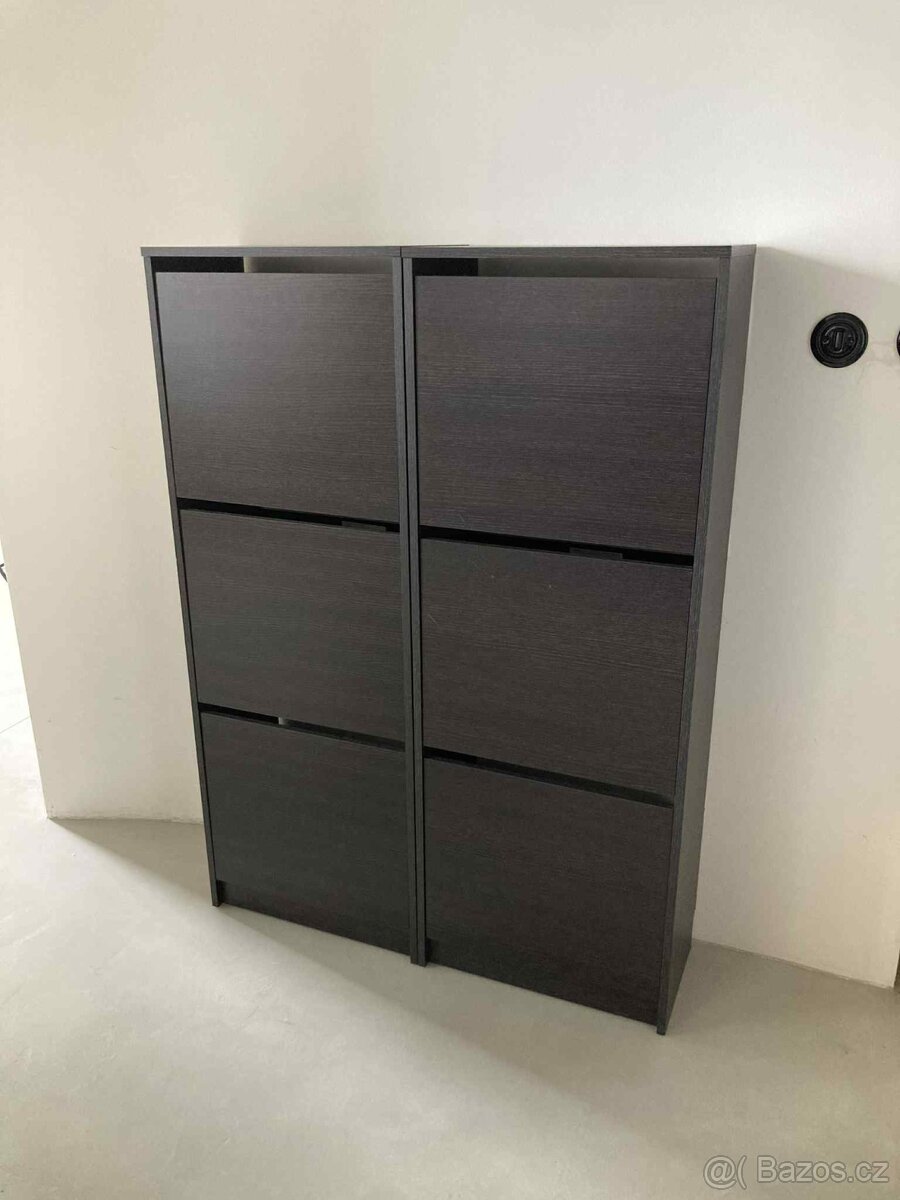 Botník Ikea BISSA