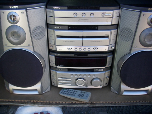 SONY HI-FI STEREO SESTAVAVA STR - W555 + HTC - W555