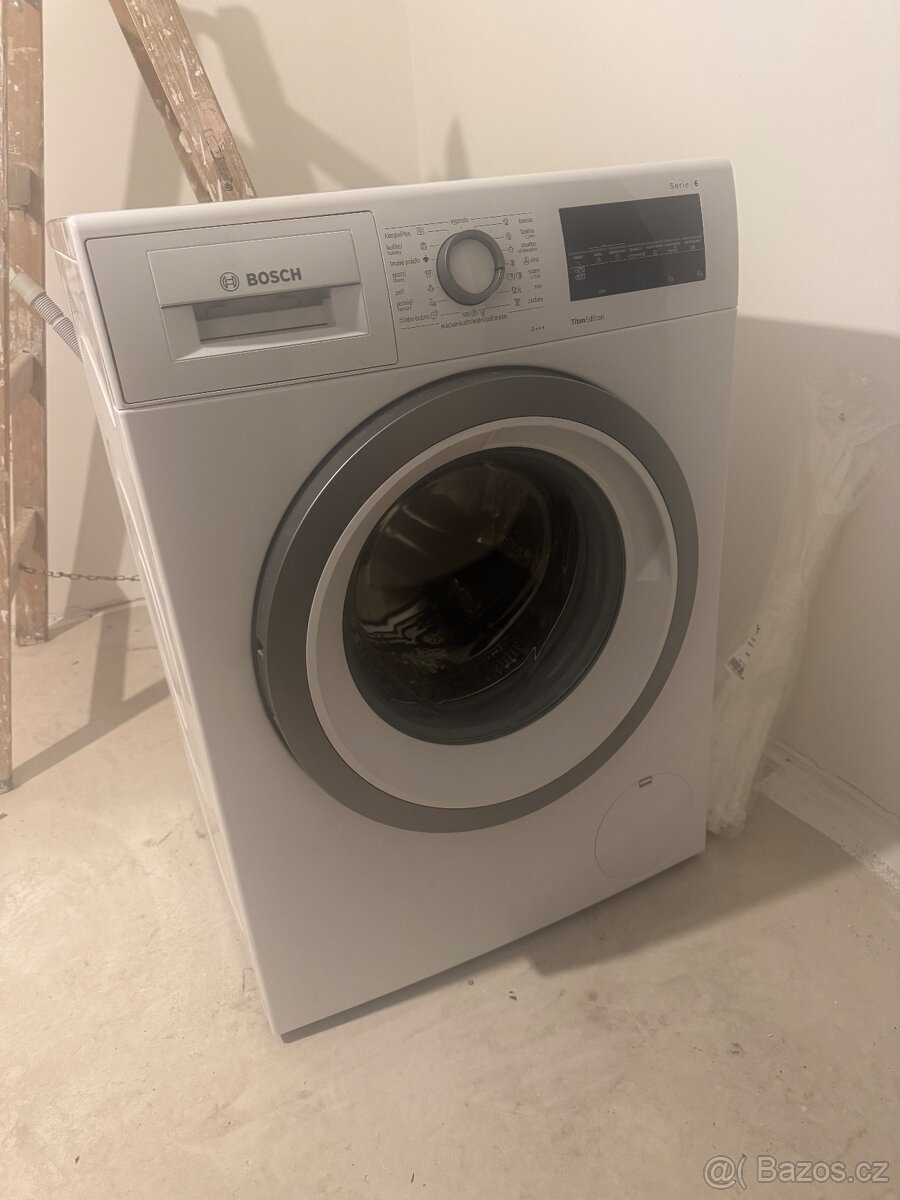 Pračka Bosch 8kg prádla, minimálně používaná