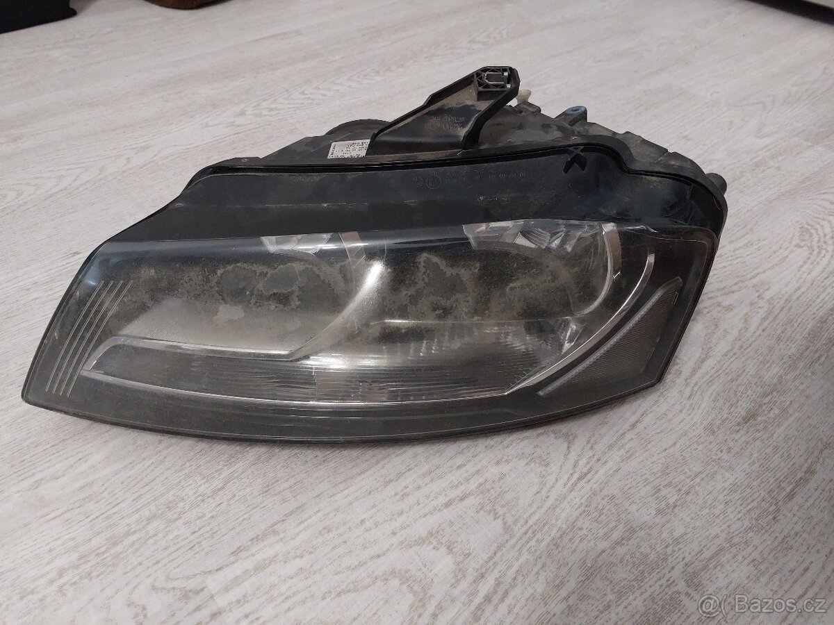 Leve svetlo audi A3