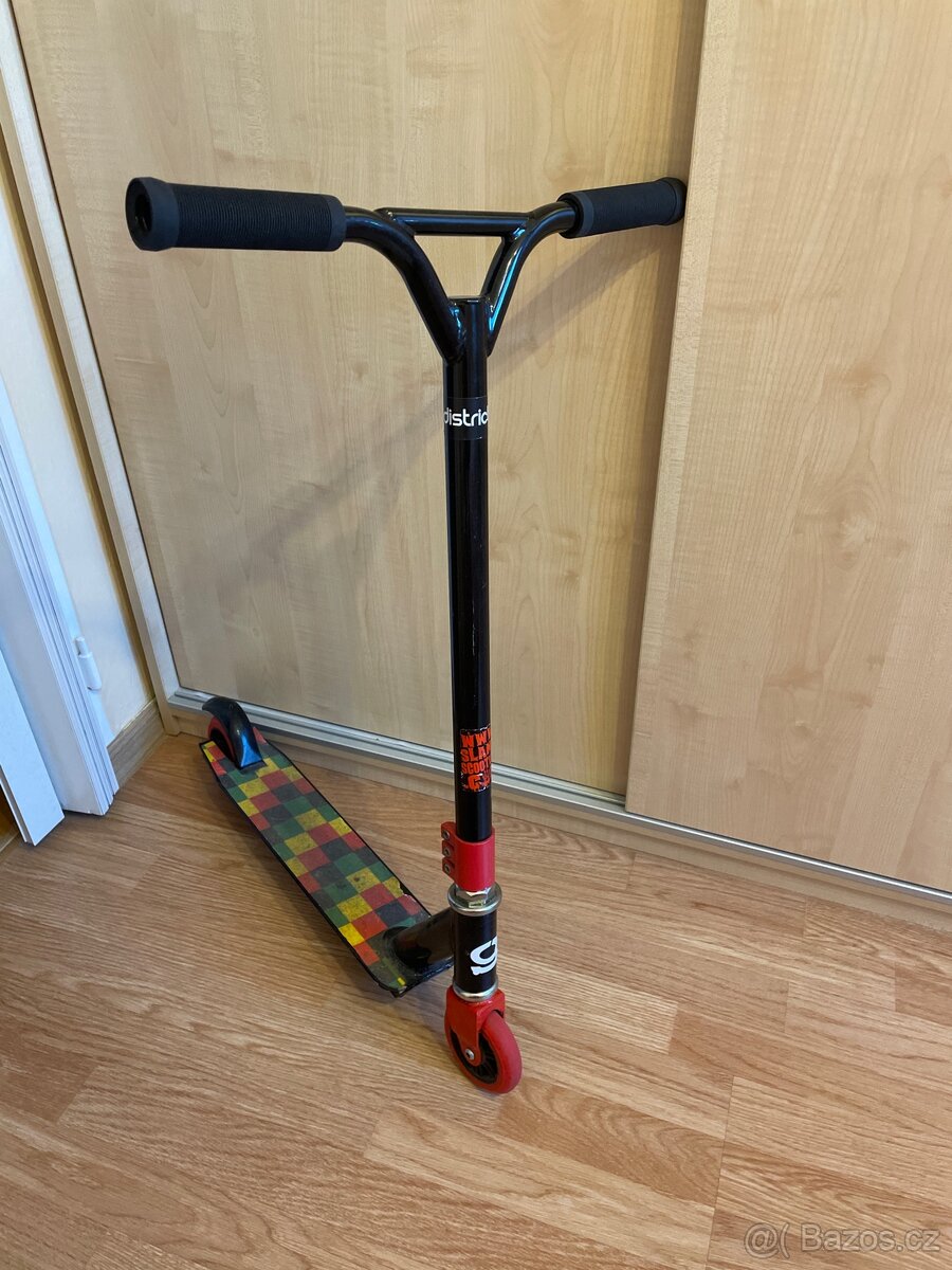 Prodám dětskou freestyle koloběžku zn. District